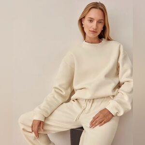 Reformation classic crew sweatshirt